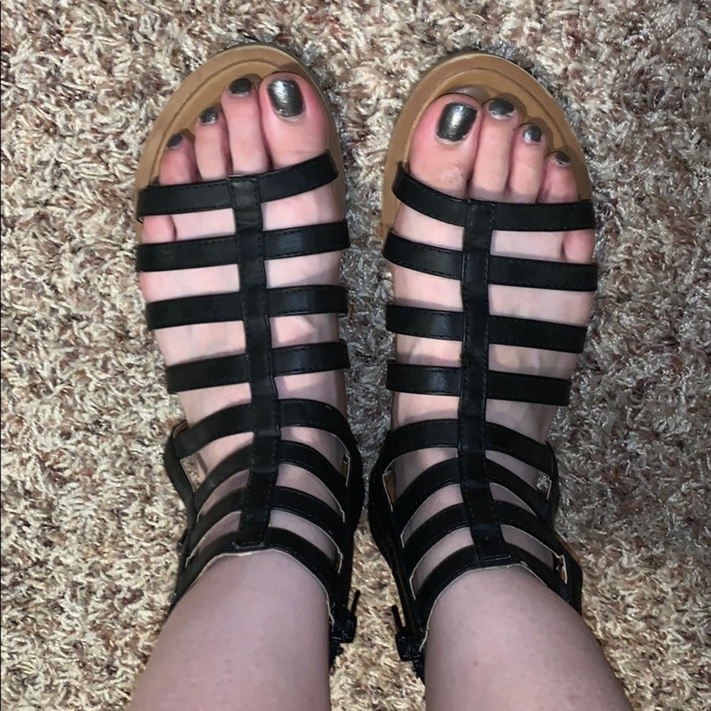Black and Tan gladiator sandals